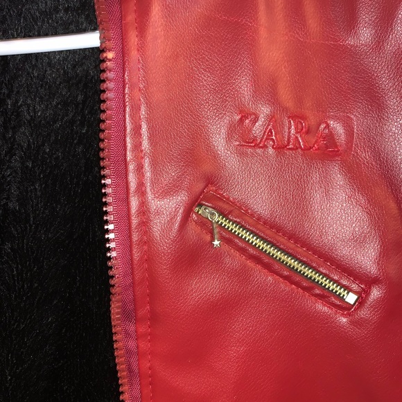 Vintage leather jacket from Zara with fur inside - Picture 2 of 4